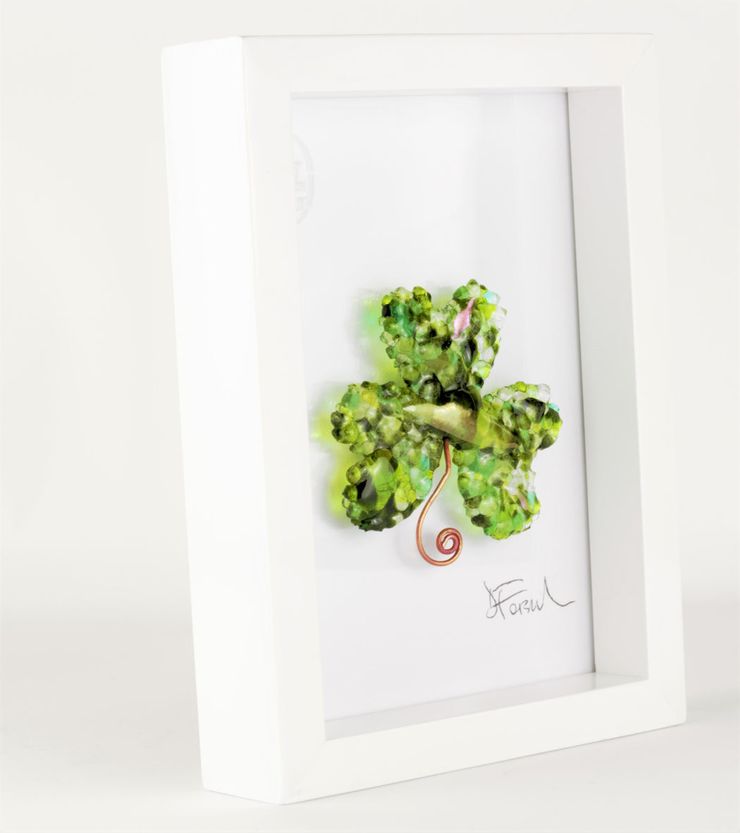 SHAMROCK IN FRAME