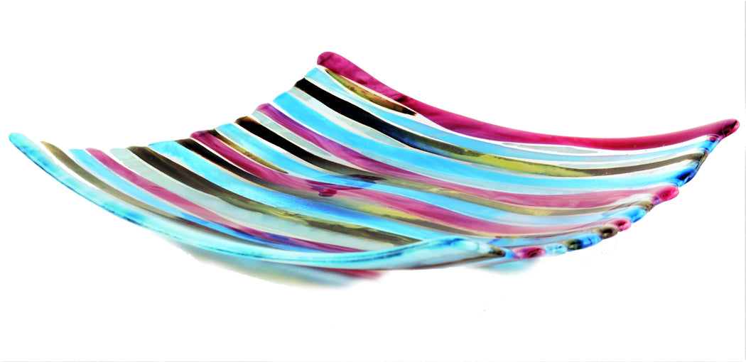 PLATTER WITH SUBTLE RIPPLED RIM PLL112